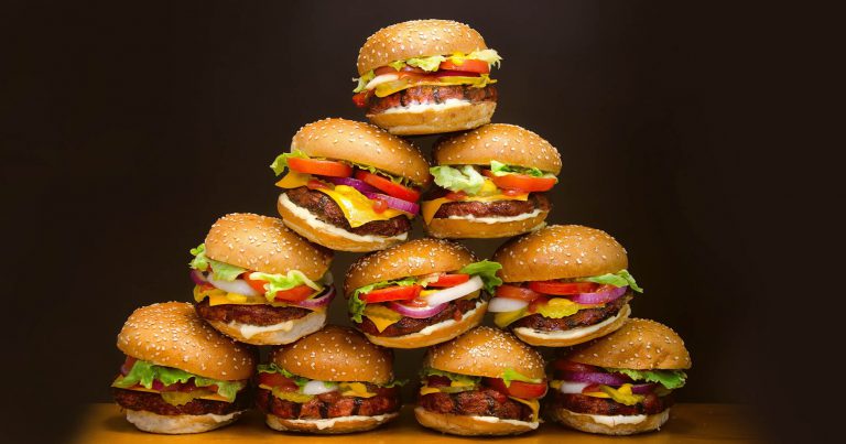 Burger Drwala McDonald’s – jak wykonać słynną kanapkę w domu?