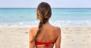 Ochrona włosów przed słońcem - czyli jak pielęgnować włosy latem